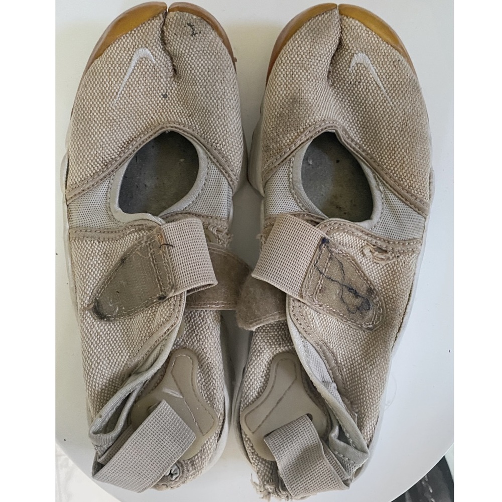 Vintage Nike Air Rift (Taupe)